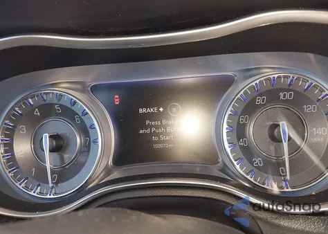 2016 Chrysler 300 Anniversary Edition z USA, uszkodzony, nr VIN 2C3CCAAG7GH128512